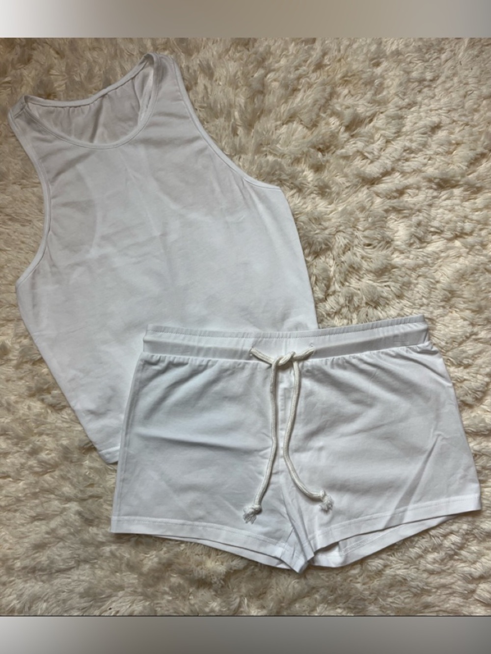 NEW Womens 2 Piece Sports Set Tank Top & Shorts Sz Medium White Workout Athletic